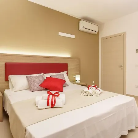 Travini Aparthotel 4*